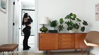 The ass that needs to be fucked, a tantalizing sight
