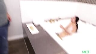 A girl with a juicy ass is looking for a dick