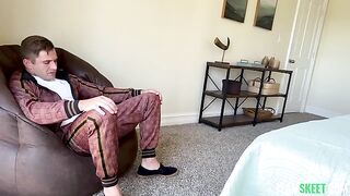 How to suck dick properly? Watch this video and learn!