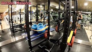 You can't ruin this ass with sports, amazing twerking action!