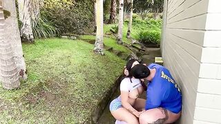 A girl was fucked in public by a guy, inspired by rough encounters