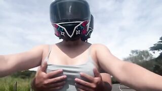Latina girl has great boobs and knows how to use them