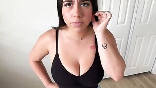 You can tell by looking at her butt that she’s a pornstar