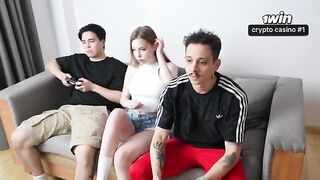 The team is assembled, it's time to work on her orgasm! - The best cuckold scenes