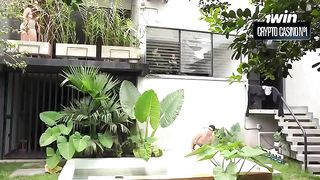 A mature woman receives a huge dick in her pussy
