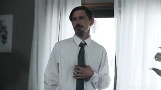 Anal sex with a dark-haired beauty is unforgettable
