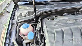 Perfect bait in the car, an Italian lustful encounter on the road