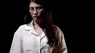 A cute brunette reaches orgasm with a magnificent and powerful release