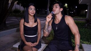 The best pick up lines to get laid with sexy Colombiana