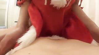 A beautiful woman got a huge cock for her wet pussy