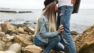 Skinny blonde Veronika Charm gets her pussy railed on the beach