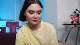 The woman could not resist and began to suck, like a slut